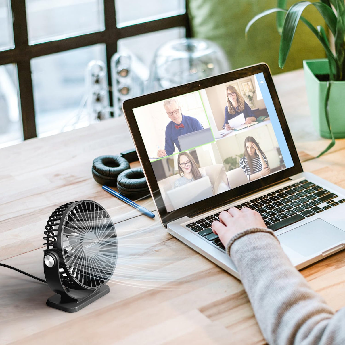 2 Pack USB Powered Mini Portable Desk Fan Q52793