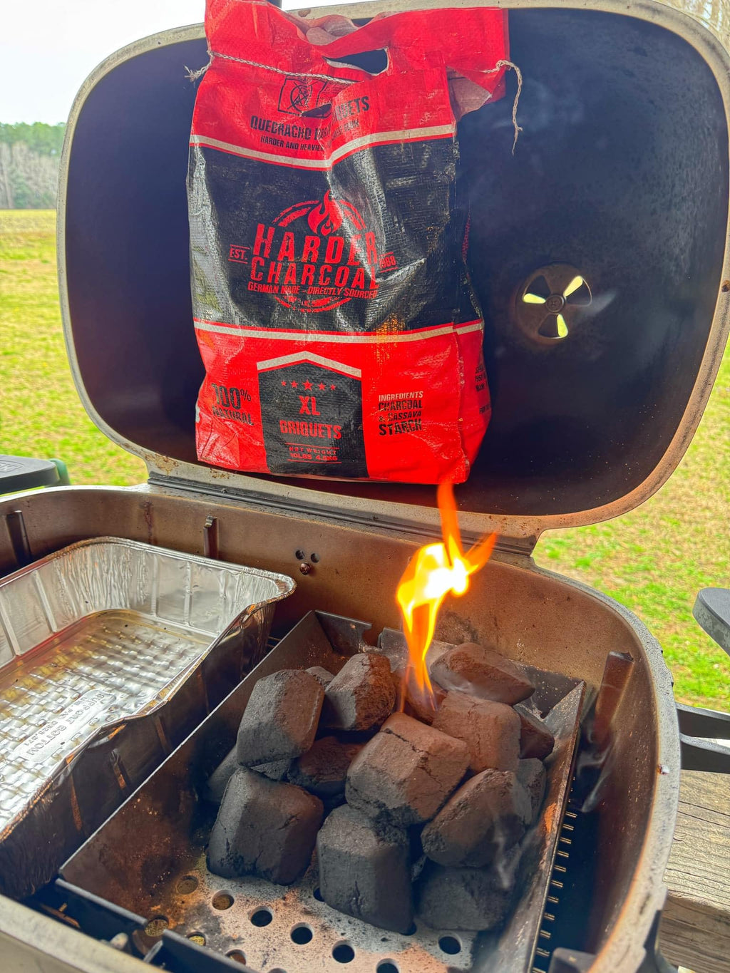 XL Quebracho Hardwood Briquets, Natural Wood Charcoal with Cassava Starch (10 LB) R677666