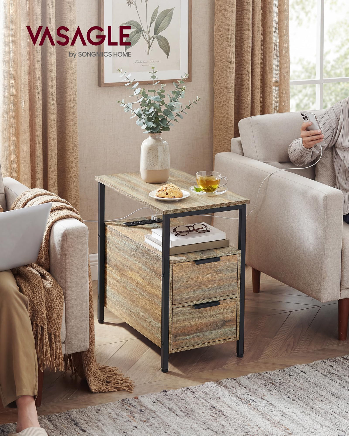 Side End Table with Charging Station N728663